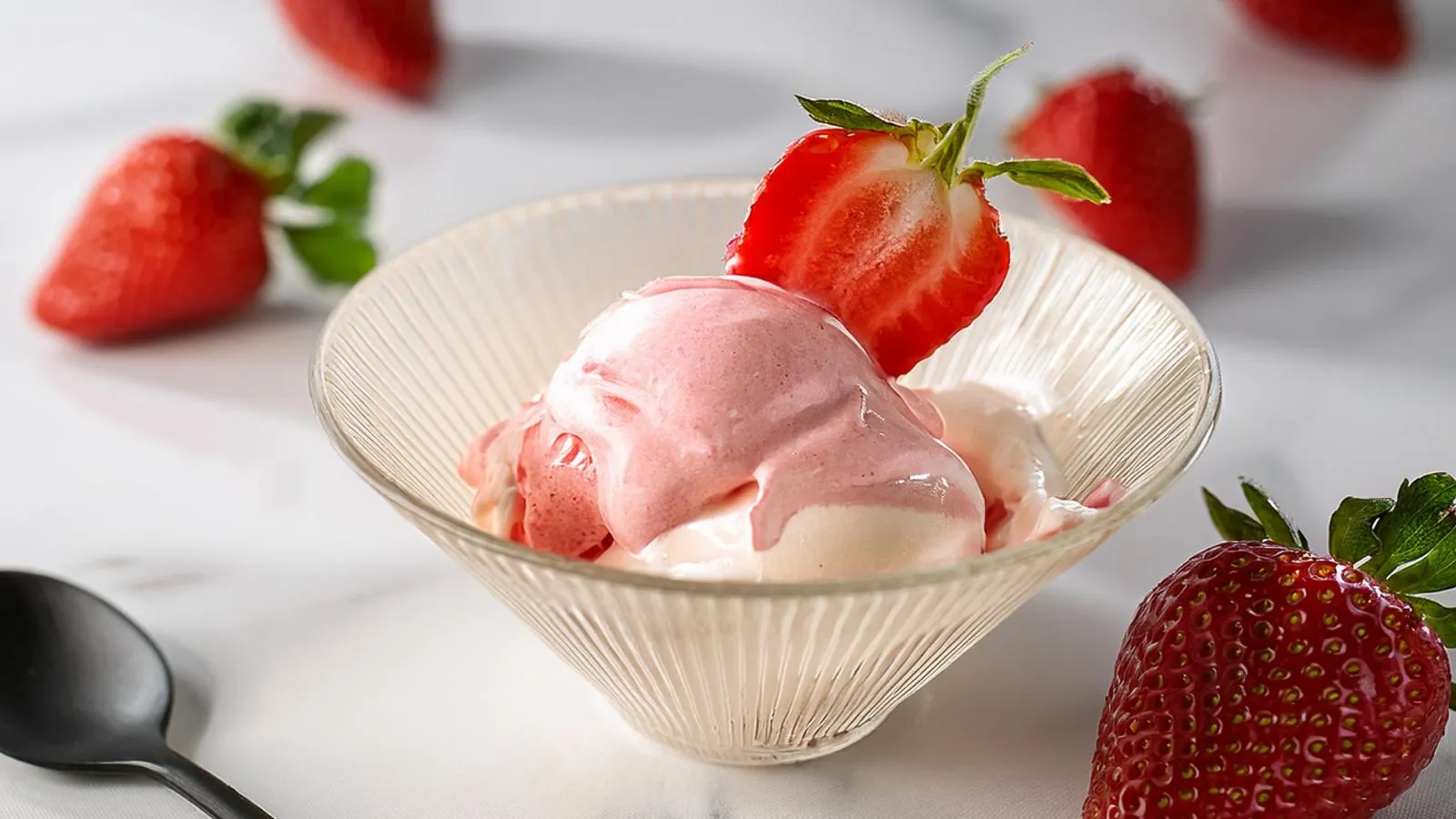 Helado-de-Fresa-con-Natilla-Lecheria-Las-Lapas-180g